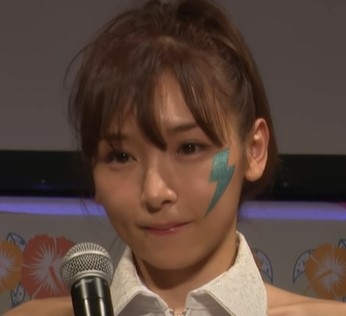 加護亜依３