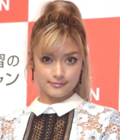 ローラ３