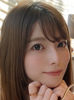 上原亜衣4
