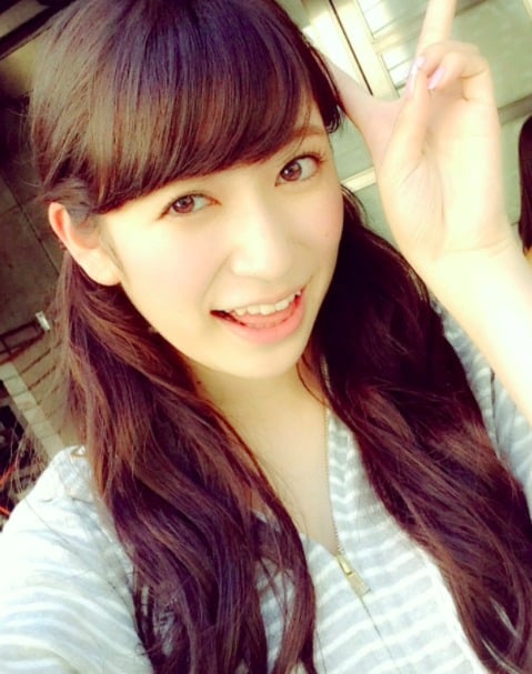 吉田朱里2