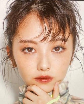 浜辺美波4