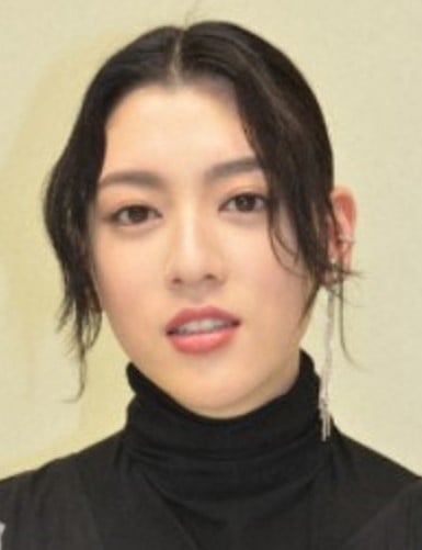 三吉彩花４