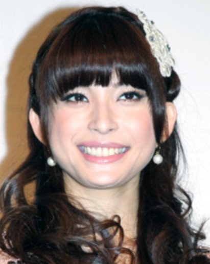 上原多香子３
