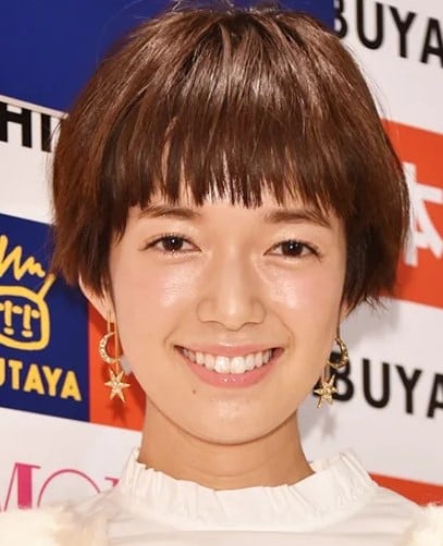 佐藤栞里３