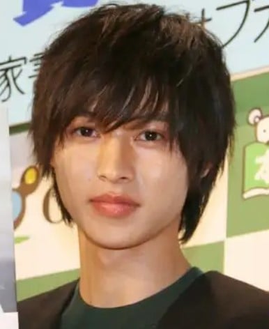 山﨑賢人３