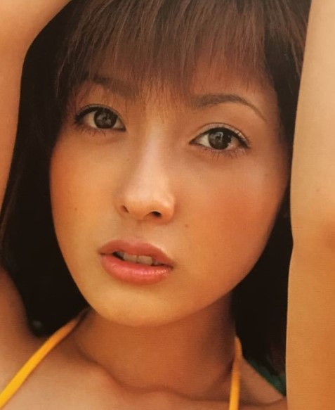 平山あや２