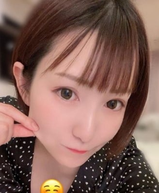 丸の内OLレイナ４