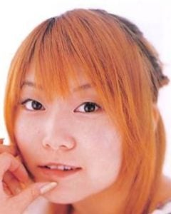 Tama（歌手）が整形か画像比較｜注目は「目」「エラ」