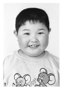 内山信二が整形か画像比較｜注目は「目」「鼻」「唇」