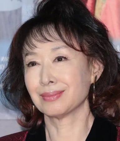 三田佳子4