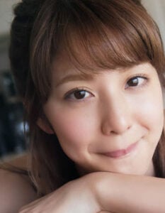 本郷杏奈が整形か画像比較｜注目は「目」