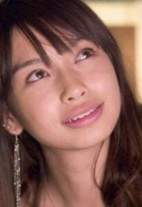 アンジェラベイビーが整形か画像比較｜注目は「おでこ」「目」「鼻」「唇」「顎」「フェイスライン」